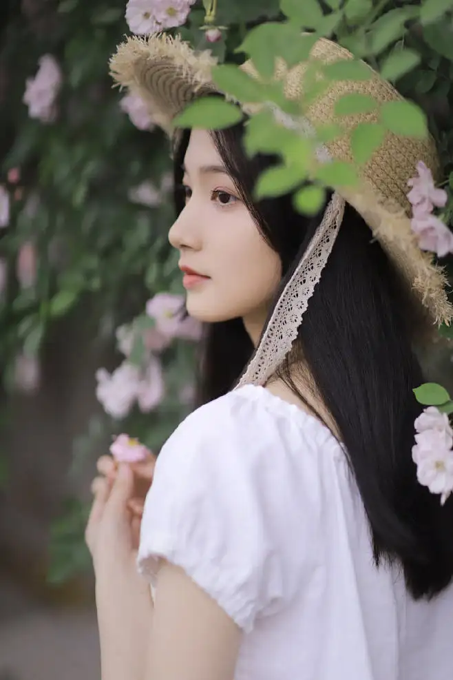 达州伴游喀什私人伴游李菲儿