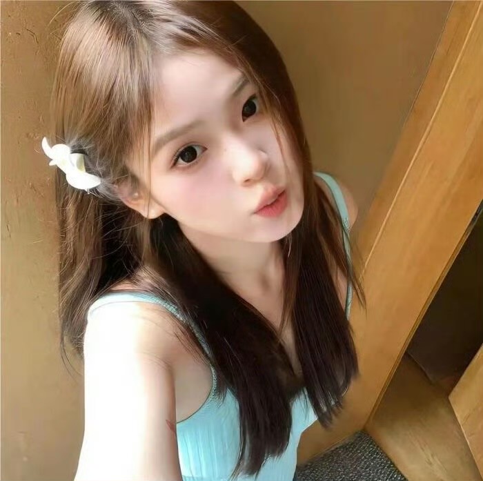 北京伴游女生戴清雅的资料