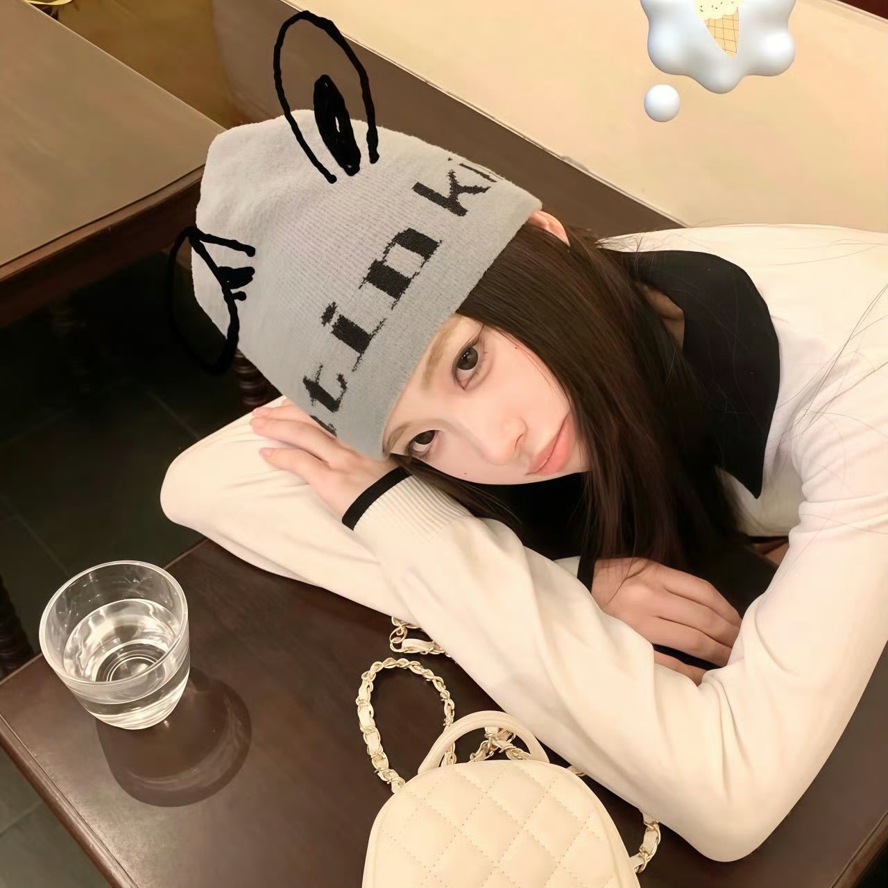 北京伴游女生上官雅晴的资料