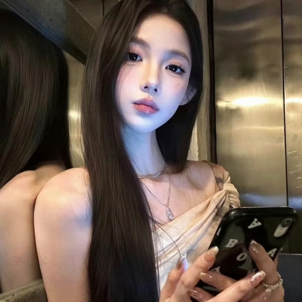 北京伴游女生沈墨书的资料