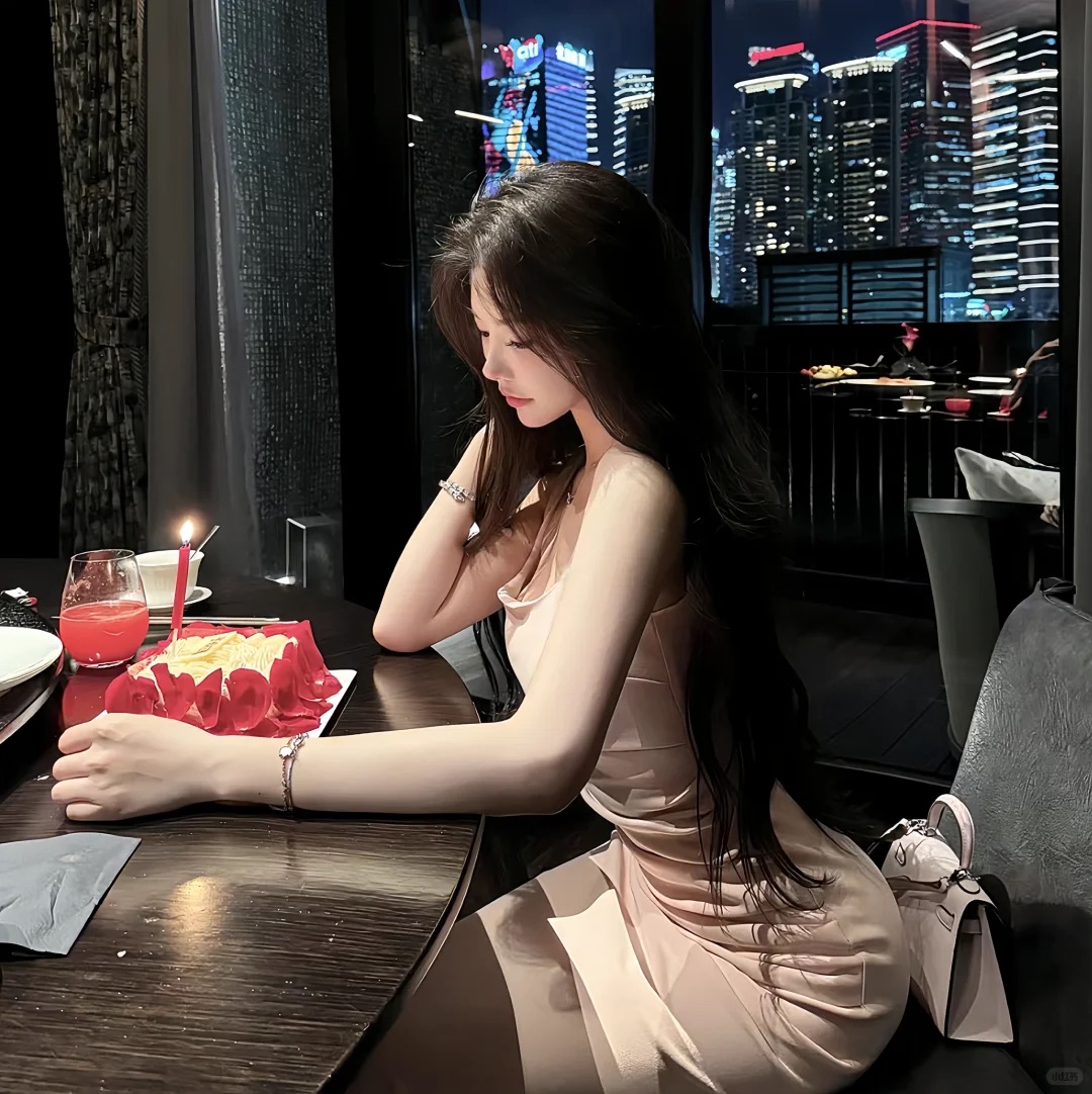 北京商务伴游女生星萤的资料